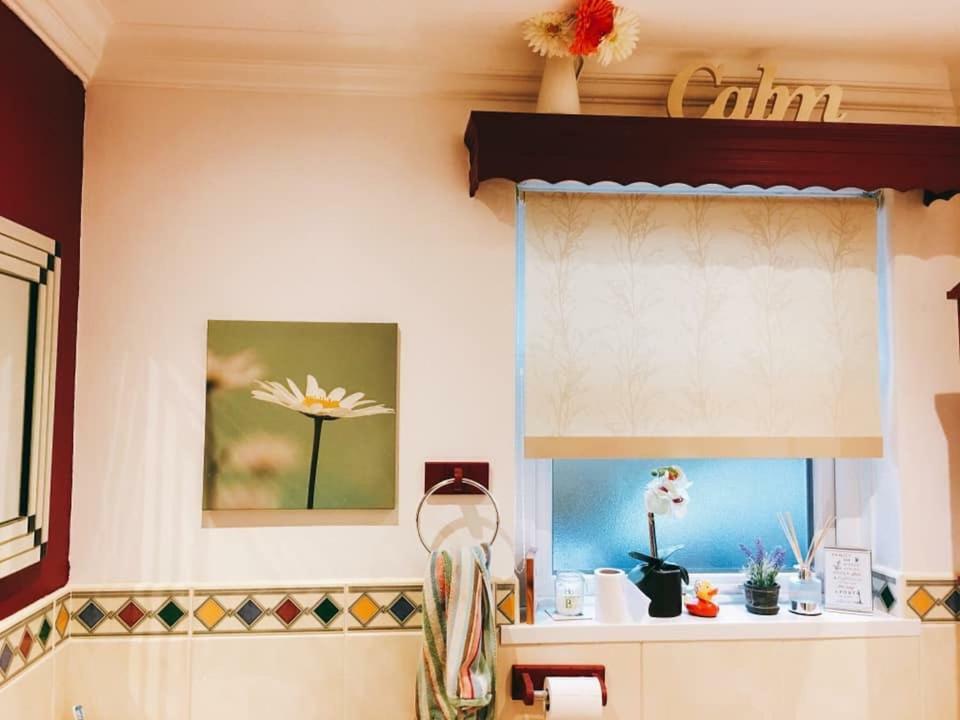 Hatmore B&B Лъндъндери Екстериор снимка
